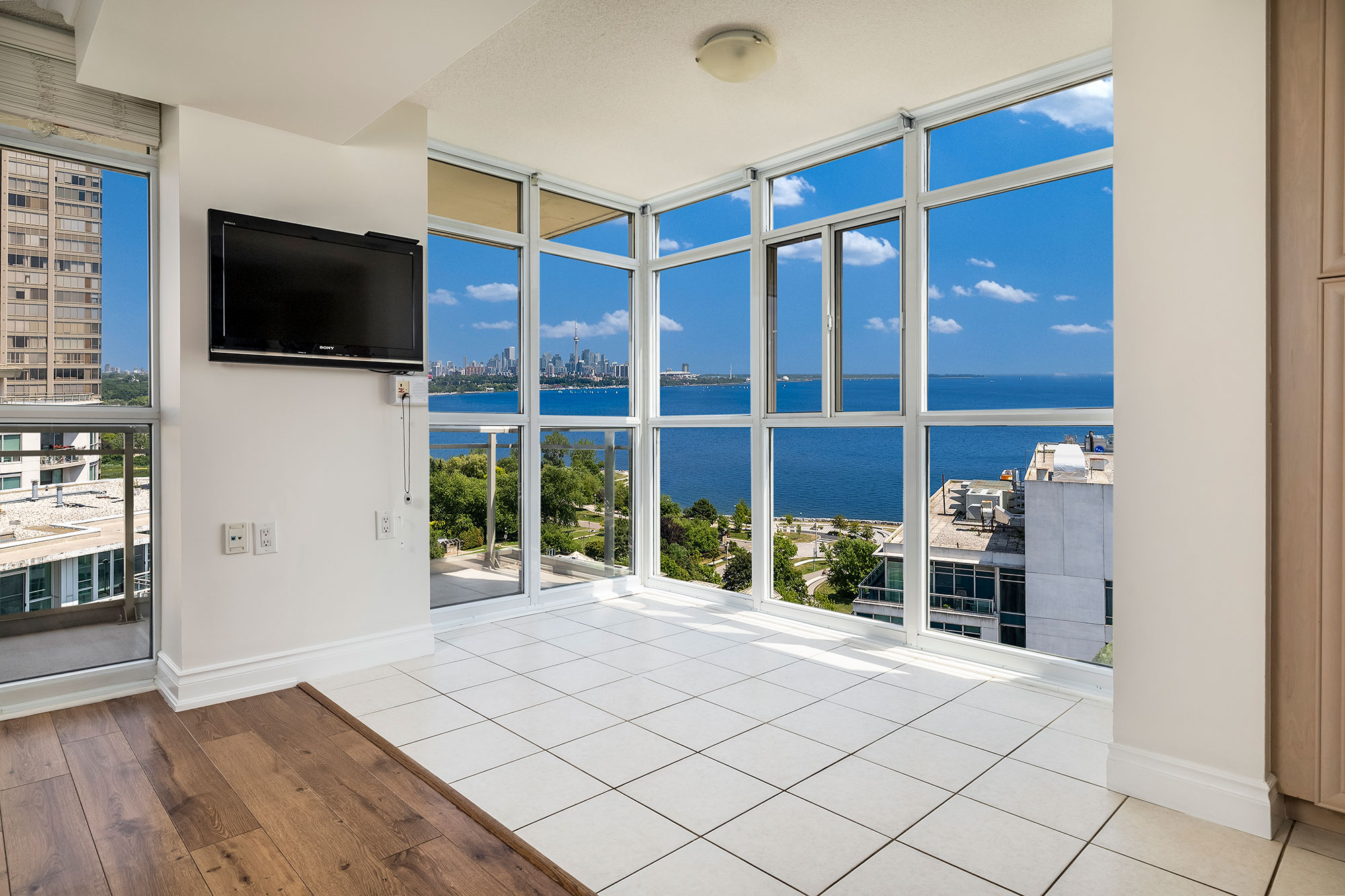 3 Marine Parade Suite 1802