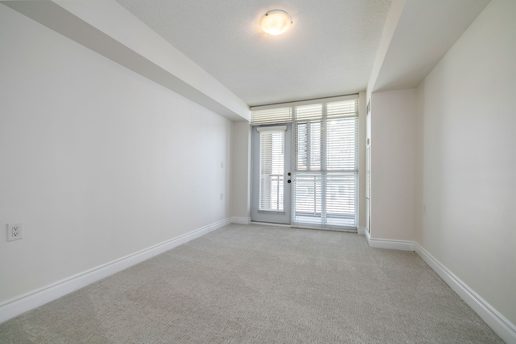 3 Marine Parade Suite 1802