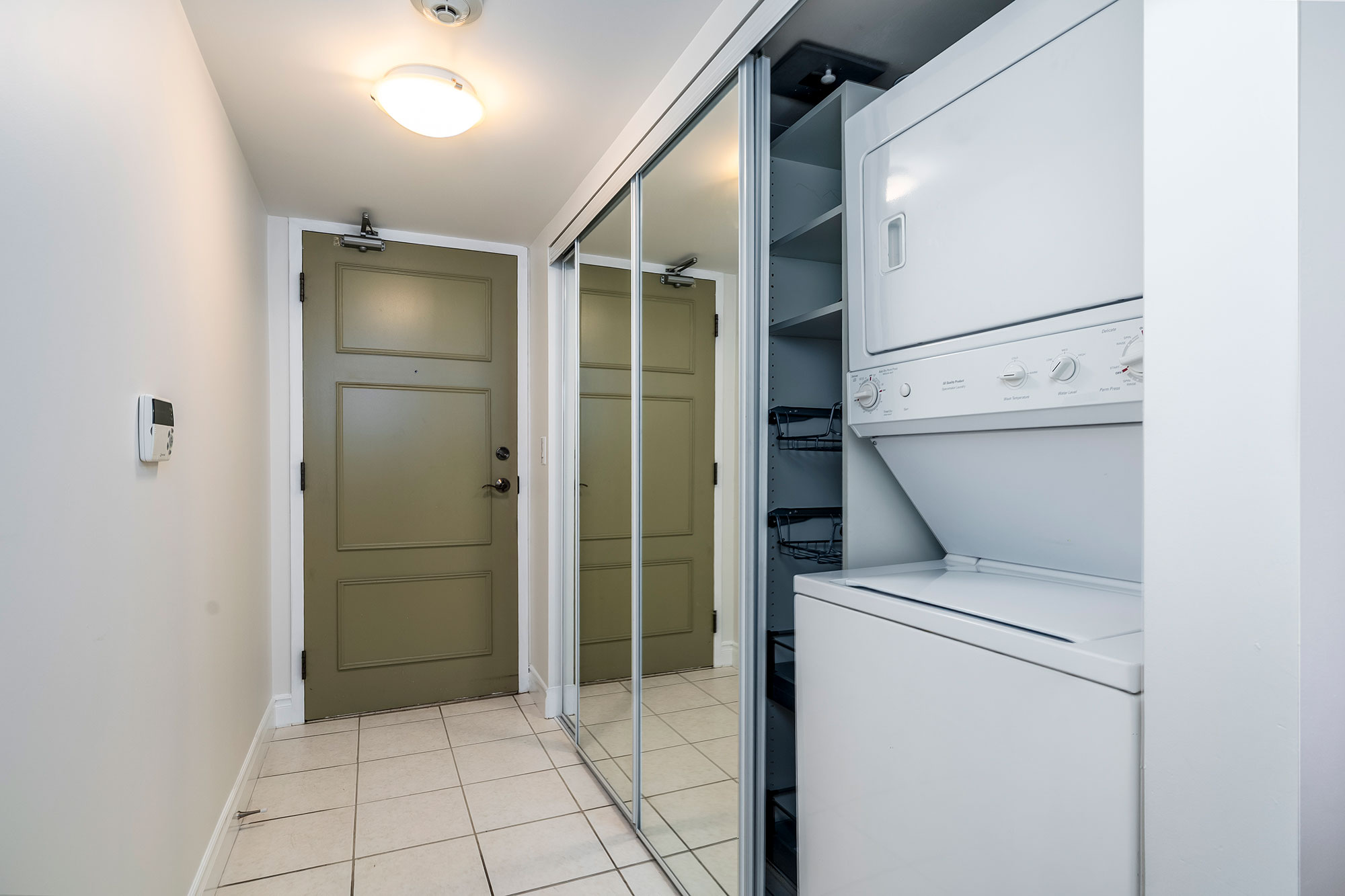 3 Marine Parade Suite 1802