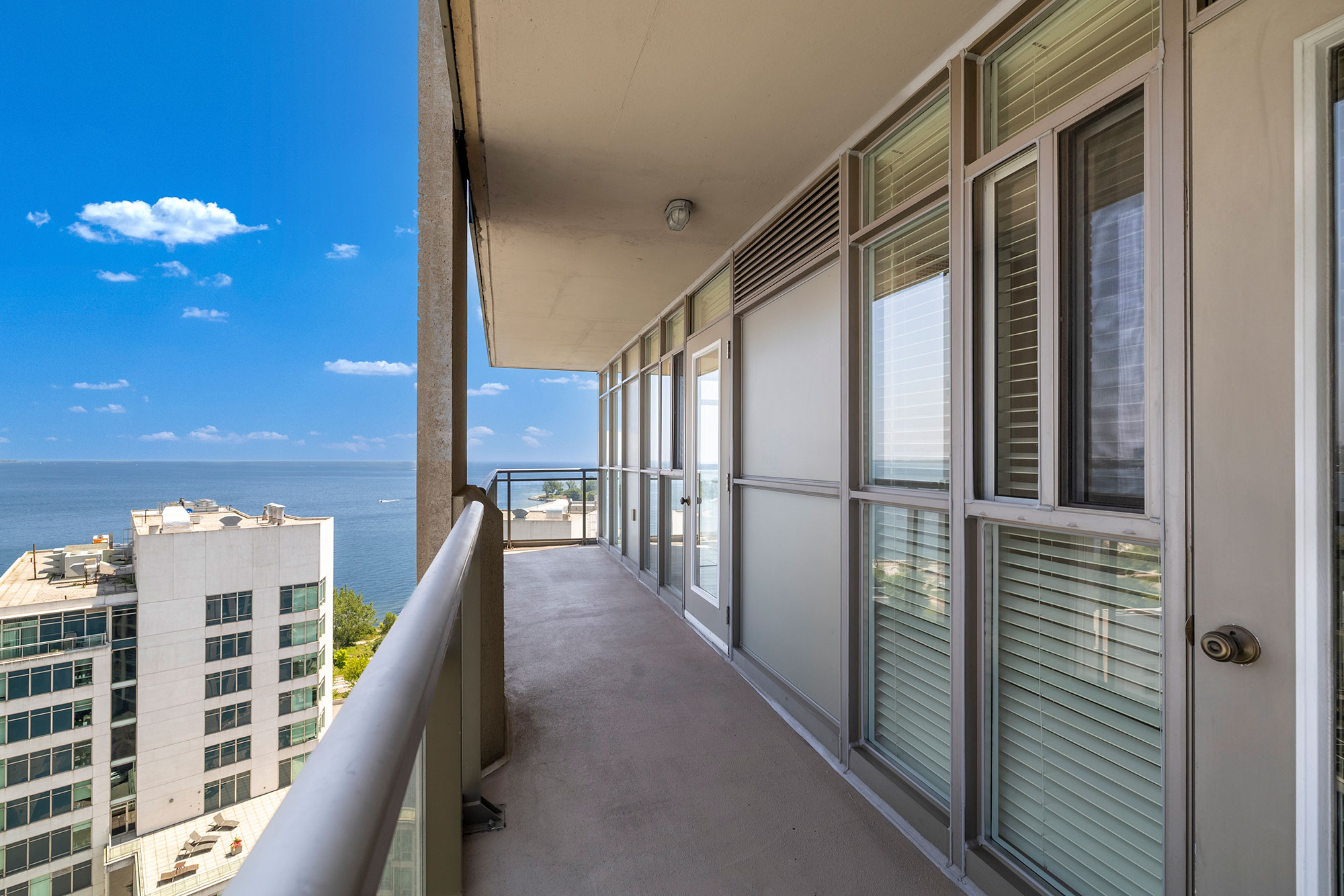 3 Marine Parade Suite 1802