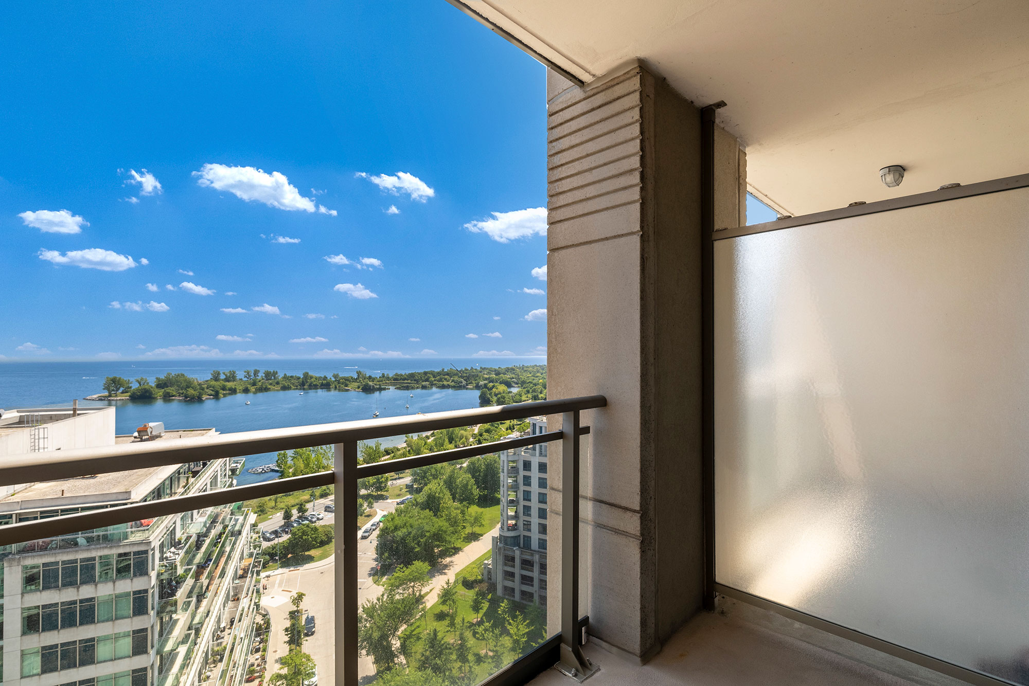 3 Marine Parade Suite 1802