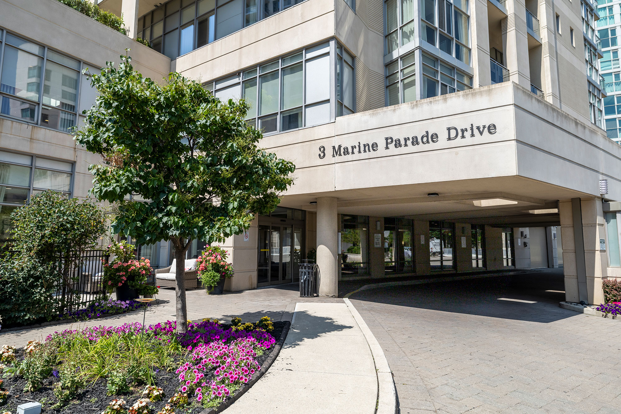 3 Marine Parade Suite 1802