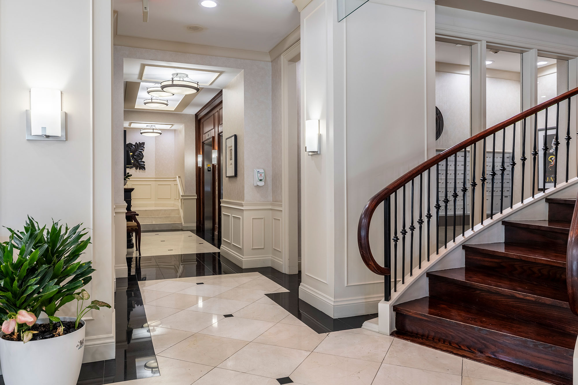 3 Marine Parade Suite 1802