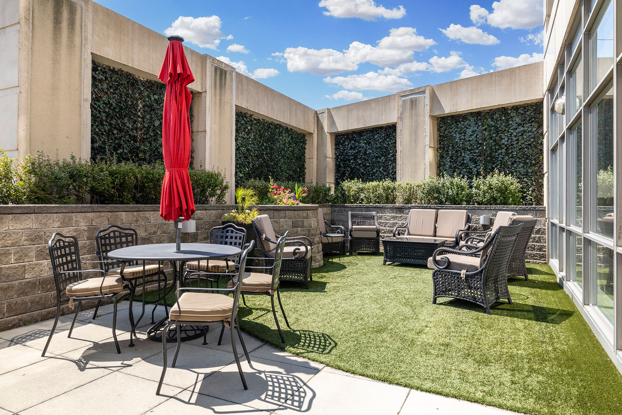 3 Marine Parade Suite 1802
