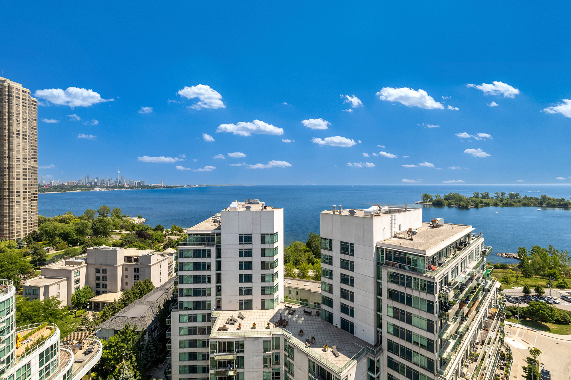 3 Marine Parade Suite 1802