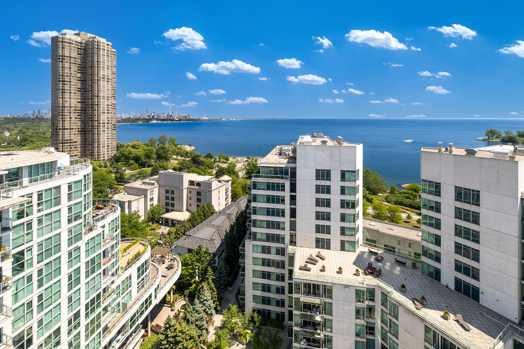 3 Marine Parade Suite 1802