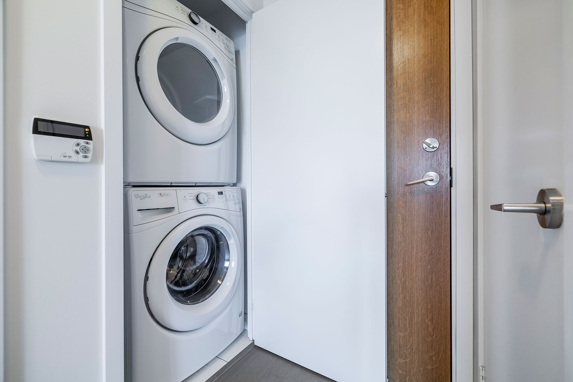 30 Shore Breeze Drive Suite 2019