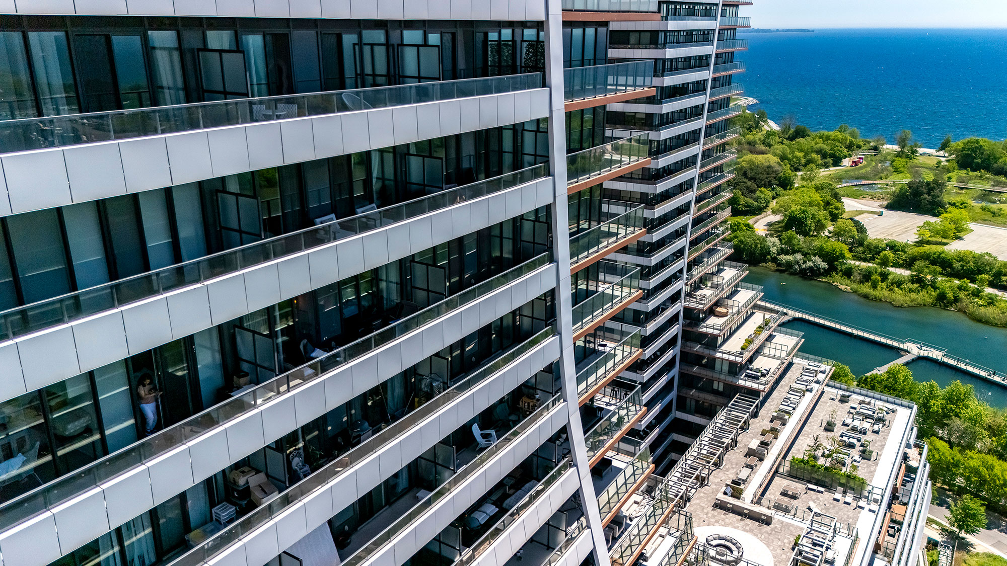 30 Shore Breeze Drive Suite 2019
