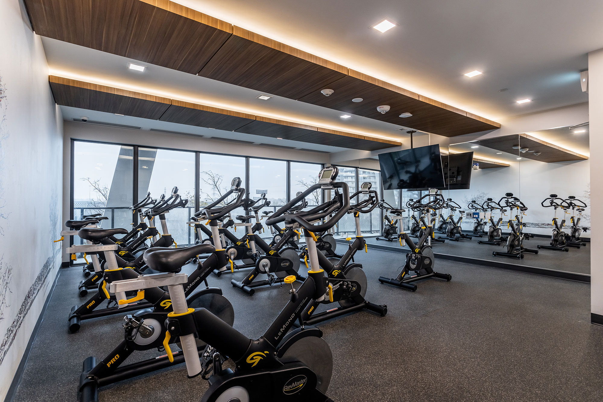 30 Shore Breeze Drive Suite 2019
