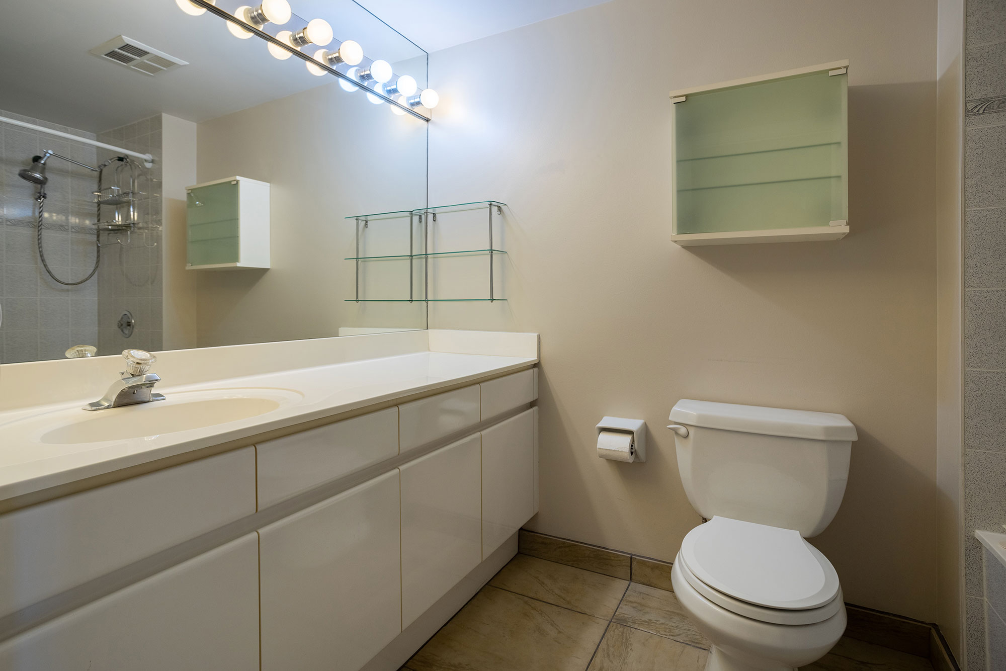 Palace Place Suite 1503