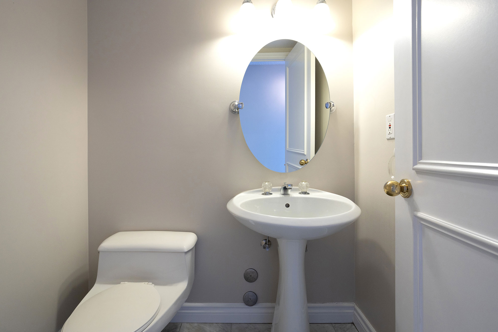Palace Place Suite 1503