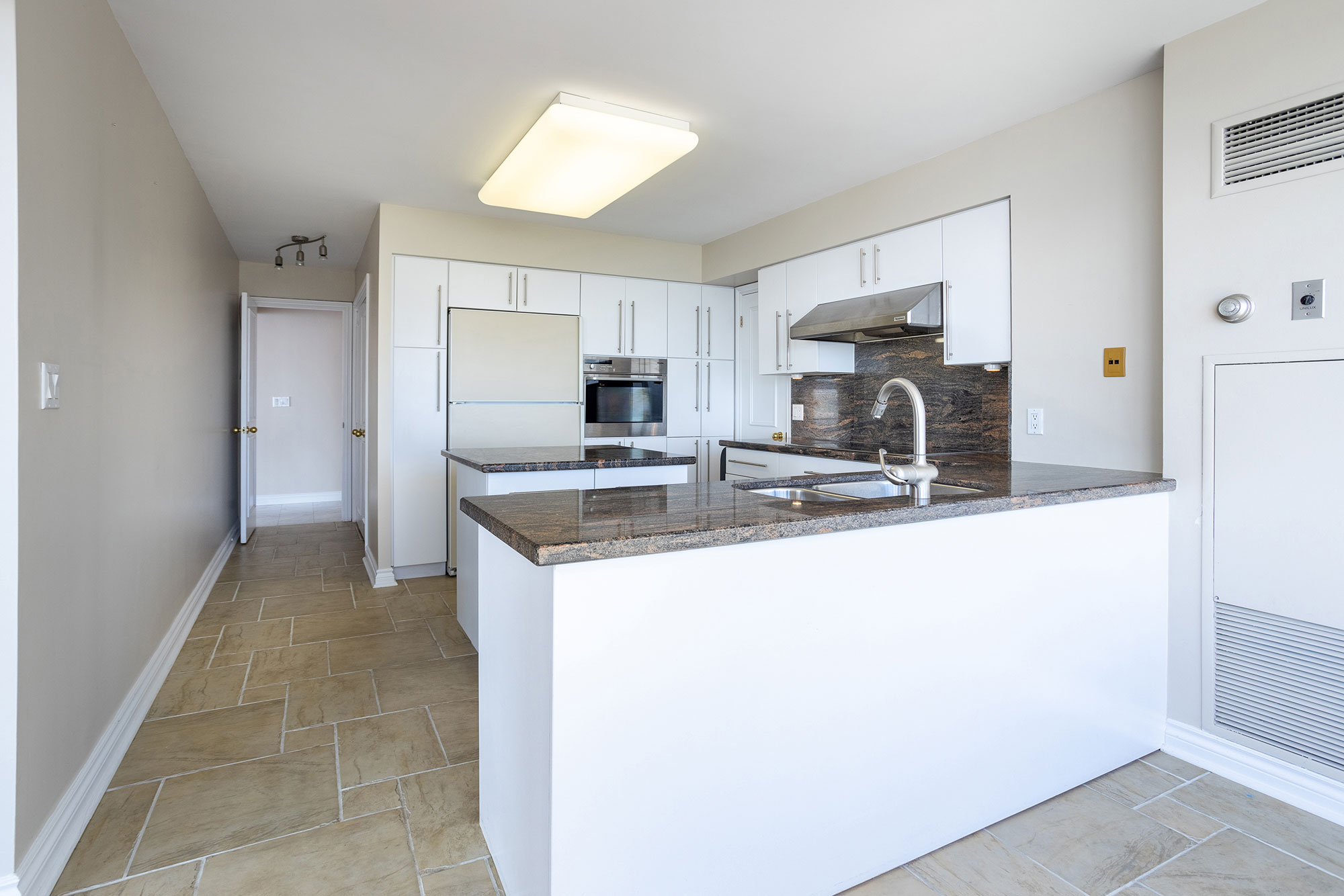 Palace Place Suite 1503