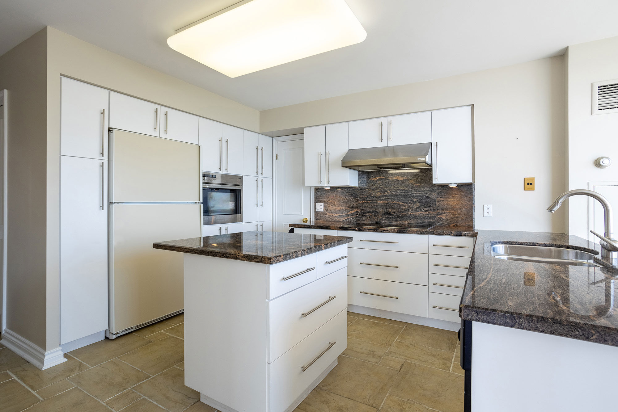 Palace Place Suite 1503