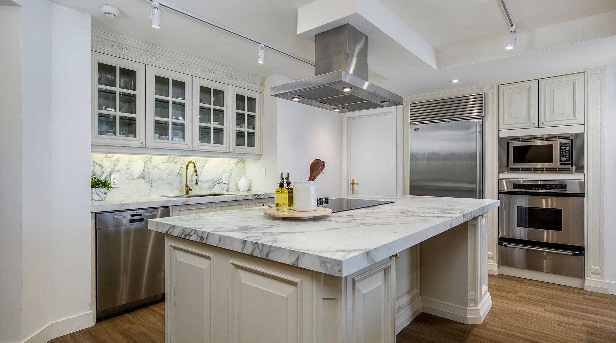 Palace Place Suite 3502