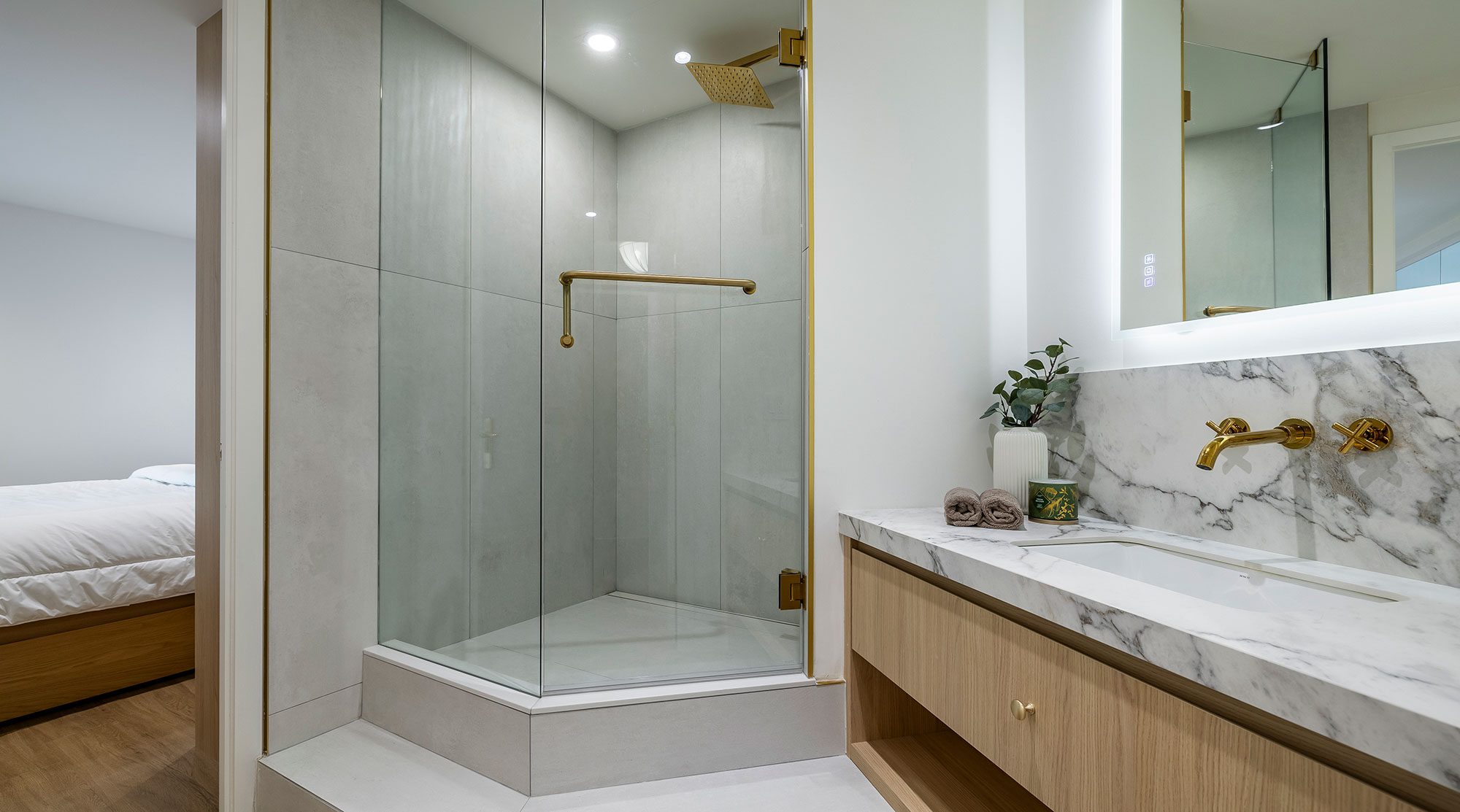 Palace Place Suite 3502