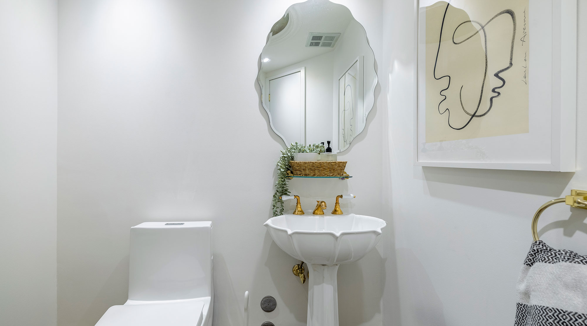 Palace Place Suite 3502