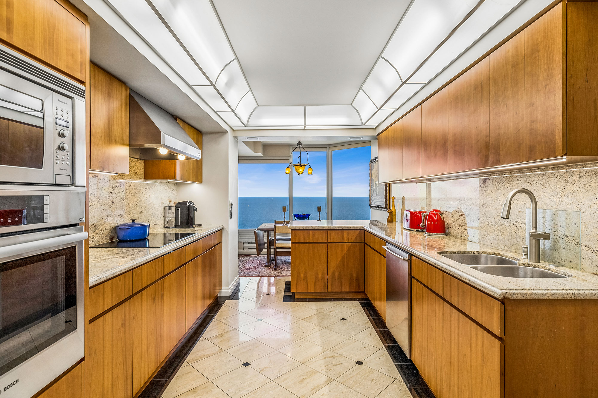 Palace Place Suite 3801