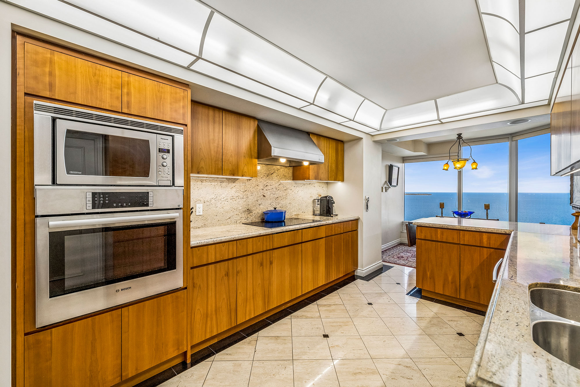 Palace Place Suite 3801