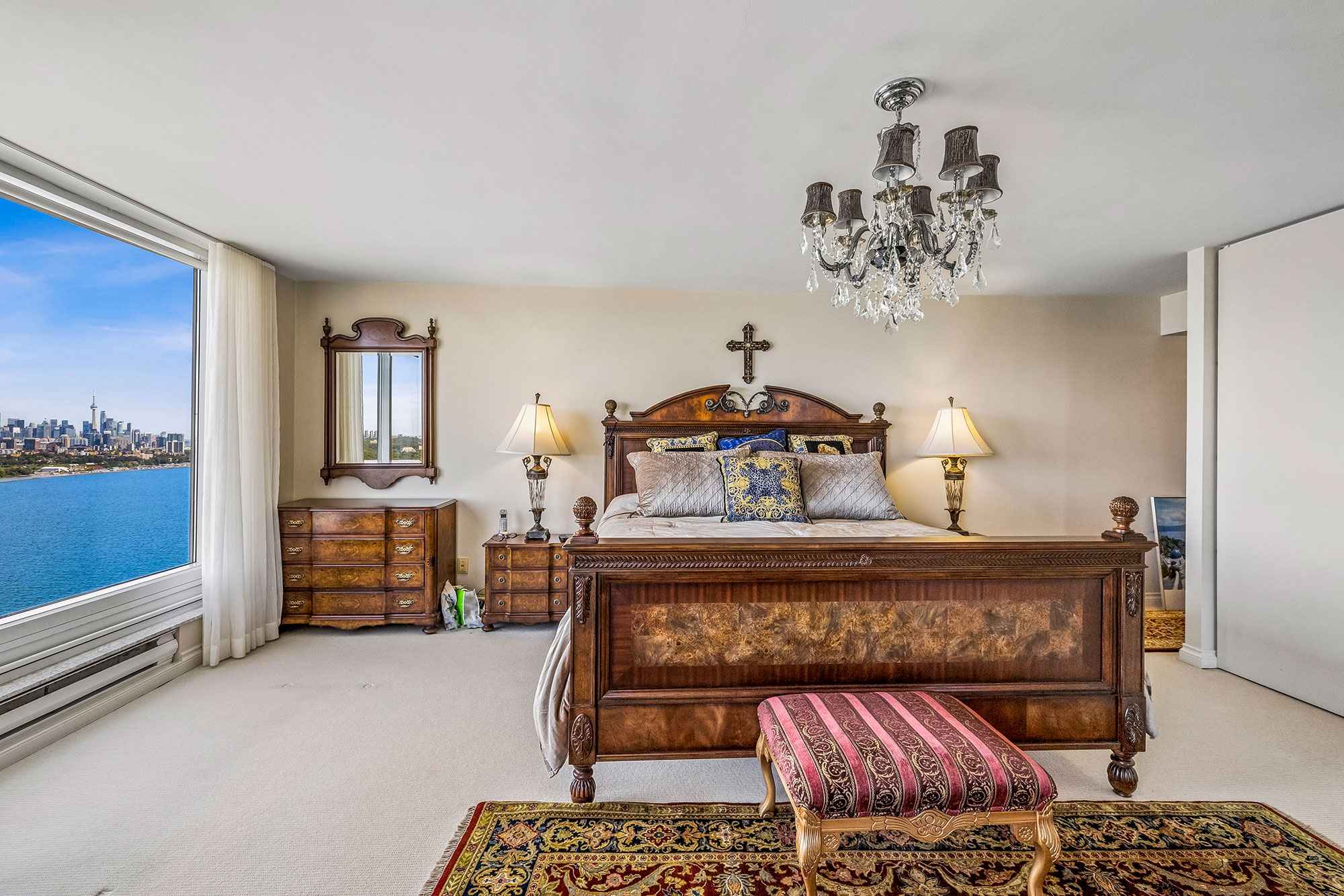 Palace Place Suite 3801