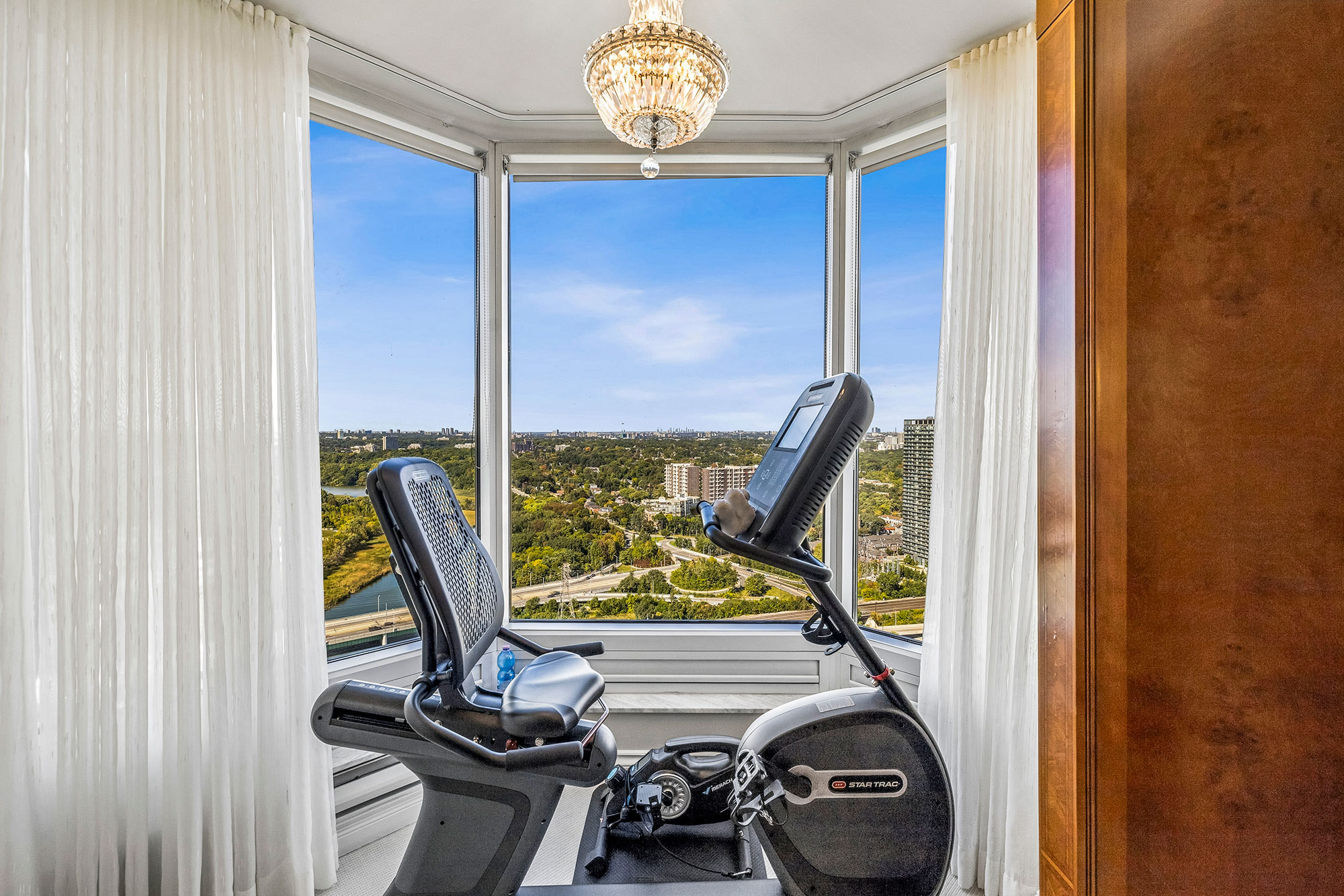 Palace Place Suite 3801