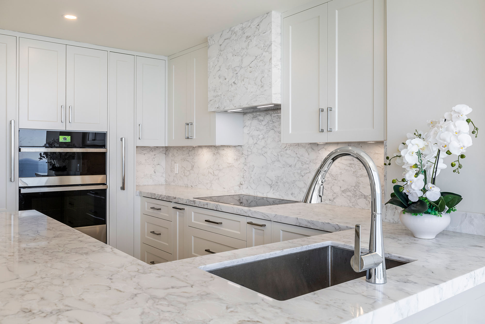 Palace Place Suite 4006