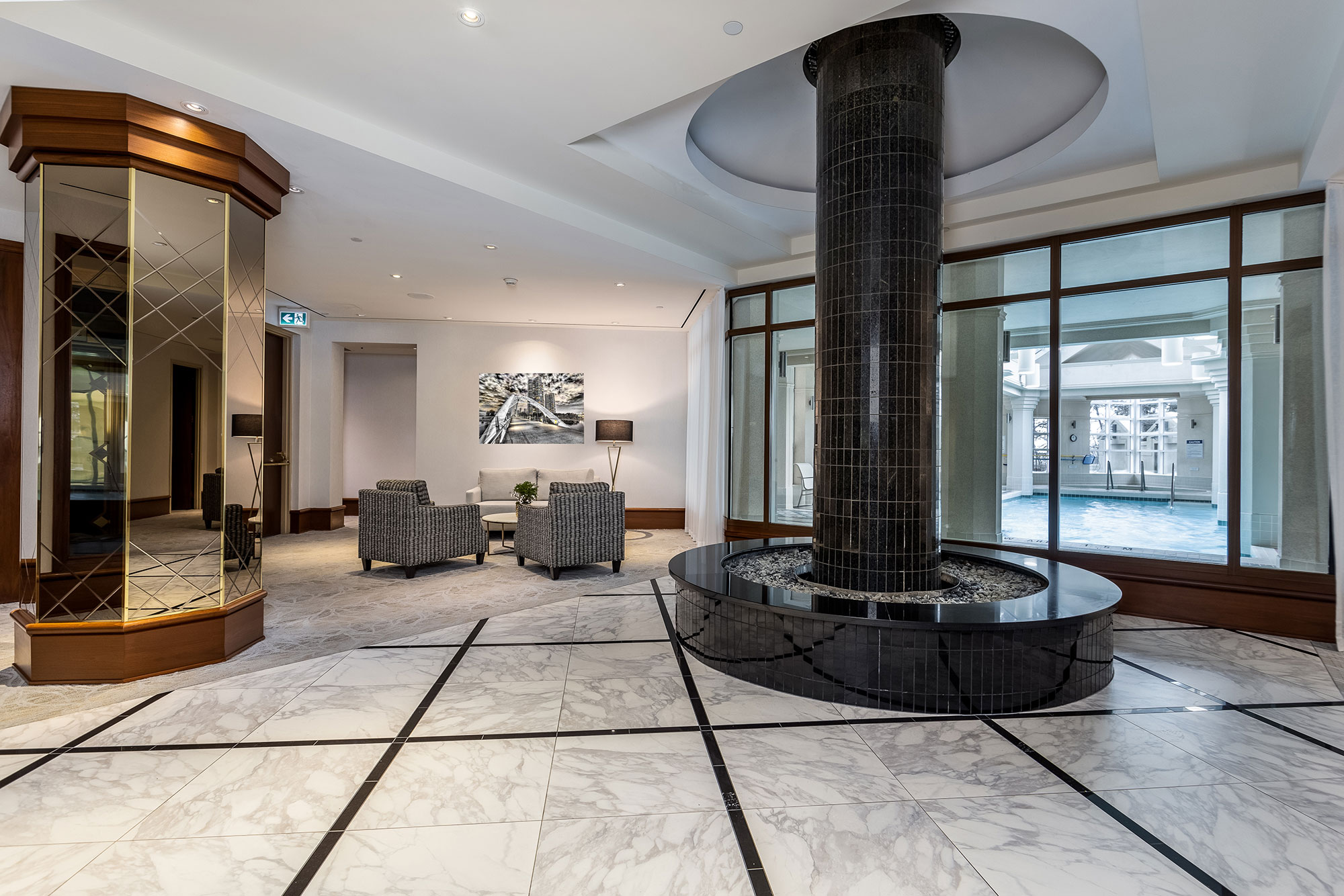 Palace Place Suite 4006