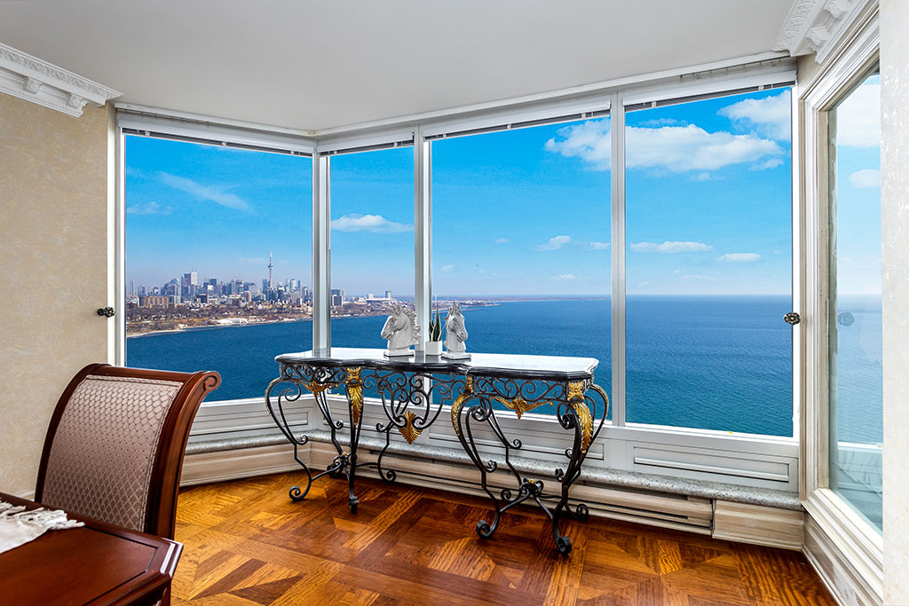 Palace Place Suite 3501