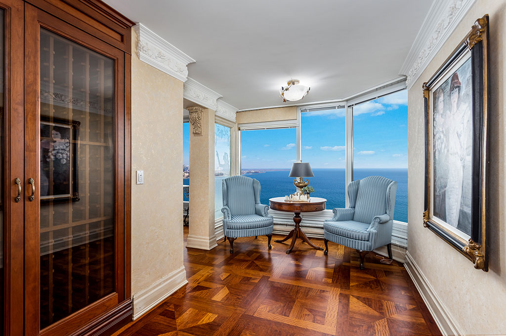 Palace Place Suite 3501