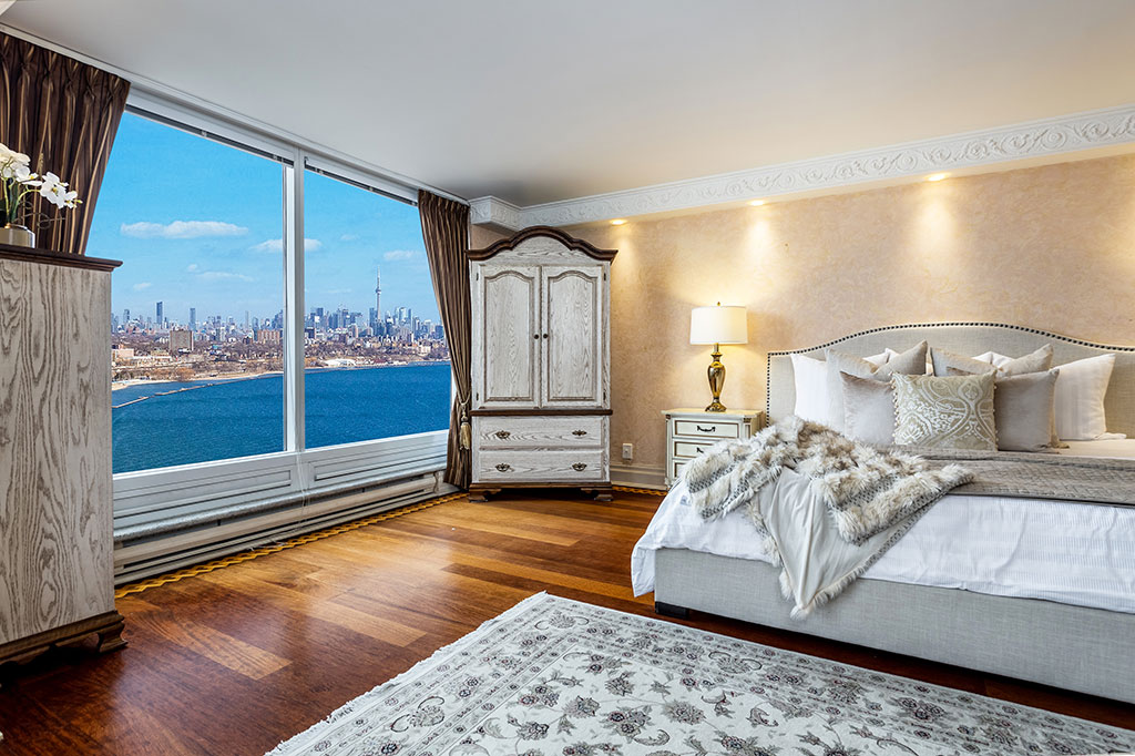 Palace Place Suite 3501