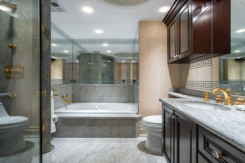 Palace Place Suite 3501