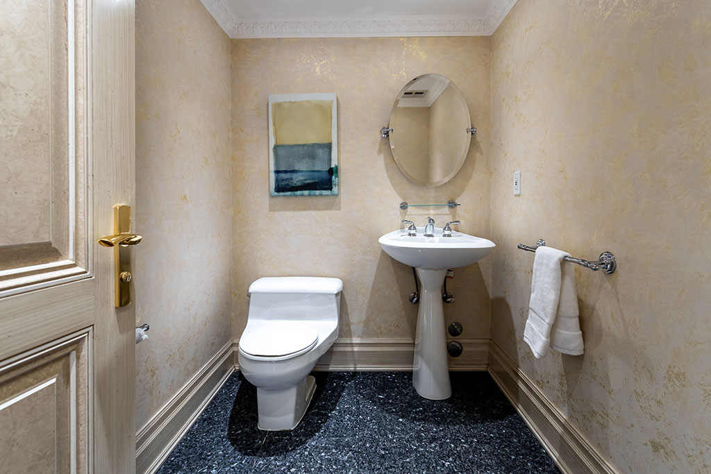 Palace Place Suite 3501