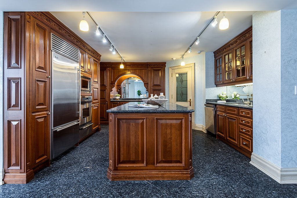 Palace Place Suite 3501