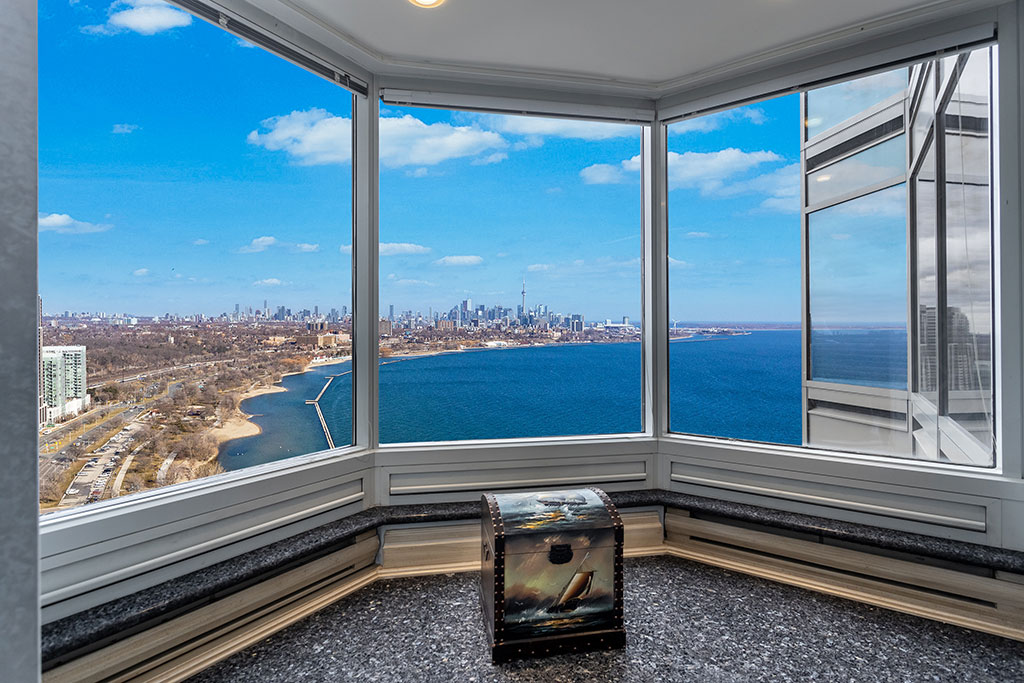 Palace Place Suite 3501